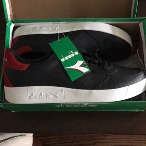 Diadora men's sneaker new size 11.5